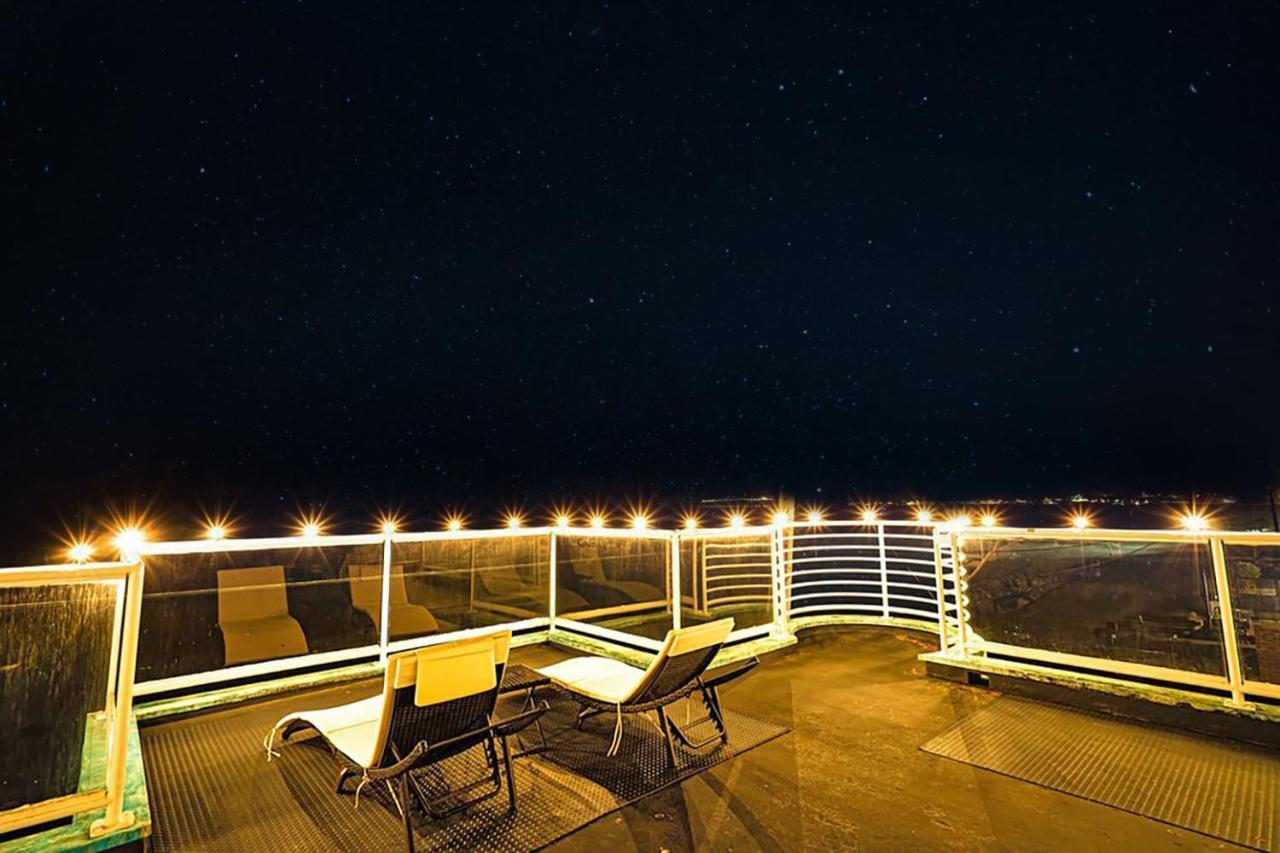 Luxury Beachfront Penthouse Walk To The Beach Restaurants Entertainment Халф Мун Бей Екстериор снимка
